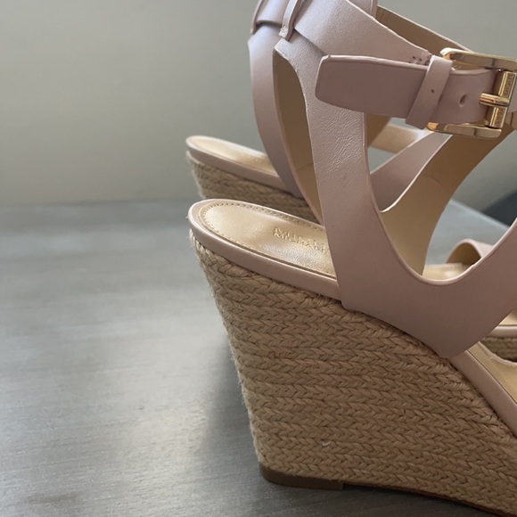 Blush/ Nude Michael Kors Wedges - size 9 1/2 - Picture 5 of 7